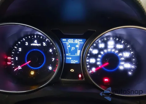 2013 Hyundai Veloster Base W/Black из США, поврежденный, VIN KMHTC6AD3DU146573